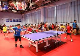 致家長：孩子練球時你在低頭玩手機，他能成為乒乓球高手嗎？_騰訊新聞