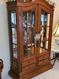 English Style Wooden Display Cabinet