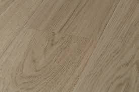 clean laminate floors with vinegar