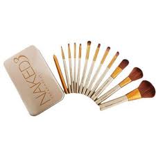 3 makeup cosmetic brush set