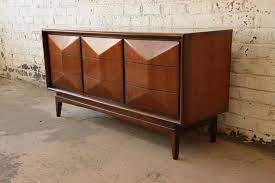 Get contact details & address of companies manufacturing and supplying diamond dresser, diamond dressing tools across india. United Mid Century Modern Diamond Front Dresser In The Style Of Vladimir Kagan At 1stdibs