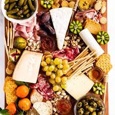 how to make a charcuterie board