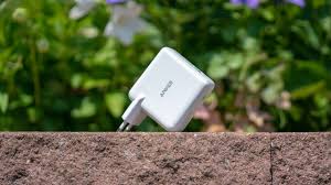Anker has released a newer version of this power bank with higher wattage power delivery and a higher wattage wall charger. Das Anker Powerport Ii Pd Im Test Das Perfekte Ladegerat Usb Pd Quick Charge Techtest