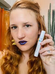 famous tiktok blue lip stain