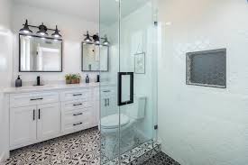 glass shower doors improve the look of
