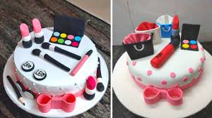 makeup kit fondant cake