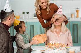 What are some good social activity games for senior citizens? 6 Elderly Birthday Party Ideas The Mama Zone