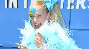 Get your tickets asap because a lot of cities are sold out!!!. Us Youtube Sternchen Jojo Siwa Verrat Sie Hat Einen Freund Promiflash De
