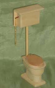 Mini toilette selber basteln diy badezimmer fur barbie badezimmer ideen youtube from i.ytimg.com. Toilette Mit Hochspulkasten Naturholz Massstab 1 12 Miniatur F Puppenhaus 02 Ebay