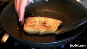 pan frying fish