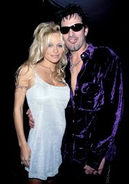 Jun 24, 2021 · back in the '90s, pamela anderson and tommy lee made quite the splash with their sudden nuptials. Tommy Lee And Pamela Anderson S Heated Divorce Custody Battle Over Their Kids A Look At Their Rocky History