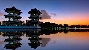 stroll through chinese garden singapore