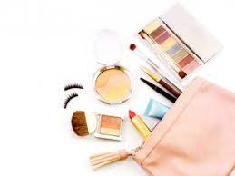 the harmful effects of makeup on your skin