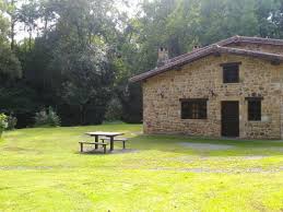 En zonas rurales econtrarás el alojamiento rural más ajustado a tu bolsillo. Casas Rurales Baratas En Cantabria