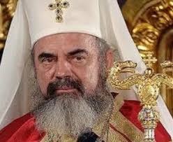 Scheletele“ din dulapul Patriarhului Daniel: „diavol” pentru fratele său, rebel în Elveţia, bănuit de blat cu Securitatea, preafericitul milionarilor