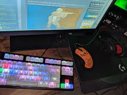 100t Hiko On Twitter Actual Current Setup Finalmouse Ultralight Pro W Ceesa Paracord And Hyperglides Logitech G440 On Top Of Zowie Hiko Gsr Ducky Disco Keyboard Red Keycaps Sennheiser Game Zero Xd