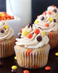 Find dozens of cupcake recipes for any occasion. 35 Best Thanksgiving Cupcakes Easy Fall Cupcakes