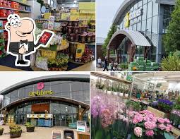 dobbies garden centre southport in