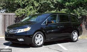 2011 Honda Odyssey Wants To Woo Minivan Hesitators