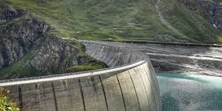 and disadvanes of hydropower