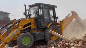 Yogi Adityanath's bulldozer razes SP leader Usman's 'illegal' property in  Ghaziabad built on 60 bighas of govt land