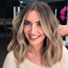 But you don't want to look like a grandma. 35 Best Medium Length Hairstyles For Thick Hair In 2021