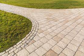 How To Make Curves With Pavers Hunker