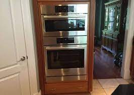 Double Wall Oven With A Single Oven