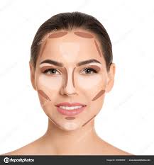 wanita dengan makeup wajah peta kontur