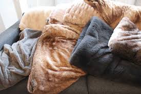 9 best faux fur blankets to in 2024
