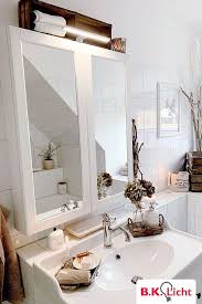 Neben des praktischen aspekts sind spiegel im badezimmer auch noch bei uns finden sie zudem modelle für kleinere und größere badezimmer sowie badezimmermöbel in unterschiedlichen materialien. Homestory Beleuchtungsideen Fur Dein Badezimmer Badezimmerspiegel Beleuchtungsideen Lampen Gunstig
