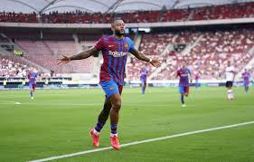 Jun 10, 2021 · according to a report from mundo deportivo, juventus are attempting to pry away memphis depay from a potential transfer to barcelona. Mgibf6vy89zk2m