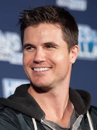 Sources close to the situation tell us … the arrow star was escorted off a delta… Robbie Amell Wikipedia