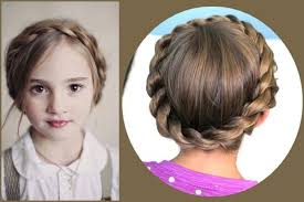 Clip the braids at the temple and comb them. 50 First Communion Hairstyles Ideas Hair Motive Hair Motive