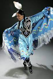 dance regalia of the fancy shawl dancer