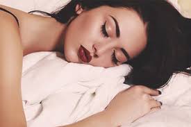 sleep with my makeup