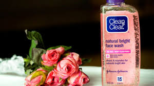 clear natural bright face wash review