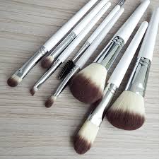 natural hair makeup brushes