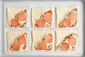 easy cheesy homemade pizza pockets