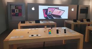 Re:store — apple iphone 4 и 3gs, ipad 2 и ipad, ipod, ноутбуки macbook. First Apple Store In Saudi Arabia Opens At Riyadh Airport