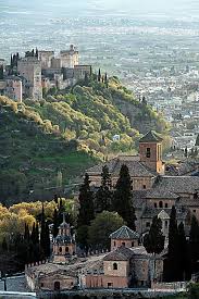 Descubre todo lo necesario para viajar a la ciudad de la alhambra y disfruta de su encanto. Spain Andalucia Cities Towns Landscapes Granada Alhambra Lugares De Espana Lugares Preciosos Alhambra De Granada