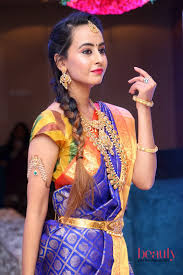 Beauty Galore HD : Ameeksha Amy Pawar at Manepally Jewellers Uncut Diamond  Collection Showcase, February 2018