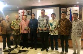 Apakah kemerosotan perekonomian di indonesia harus tetap seperti ini? Forum Diaspora Berbagi Harapan Peluang Dan Tantangan Perekonomian Indonesia Dan Global 2020