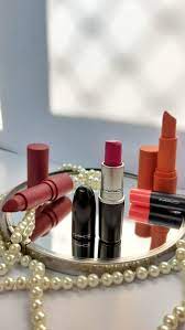 free lipstick from mac cosmetics here