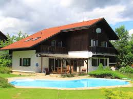 Rekreační domek Lipno - luxusní domek s velkým bazénem a saunou u Lipna na  Šumavě | Chaty a chalupy – pronájem chat a chalup