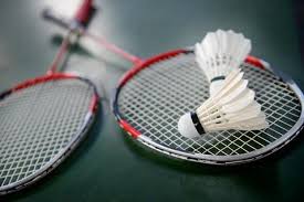 Low serve use this badminton serve when you want your opponent to lift the shuttle. Which Badminton Racket Should I Choose Our Buying Guide Badminton Hq