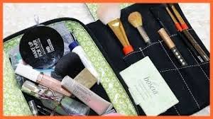 what s in my makeup bag you