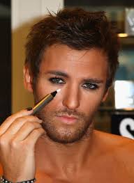 do you like men who wear makeup the