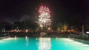 july fireworks show at splashtown
