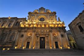 Annessa al palazzo del governo, la basilica di santa croce è considerata il simbolo del barocco leccese. Basilica Di Santa Croce A Lecce Cortellenica